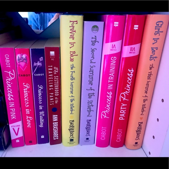 Teen Novels - Picture 1 of 1